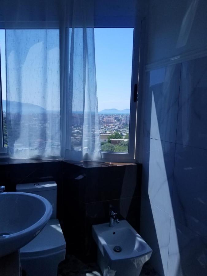 Vila Oliven Vlorë Esterno foto